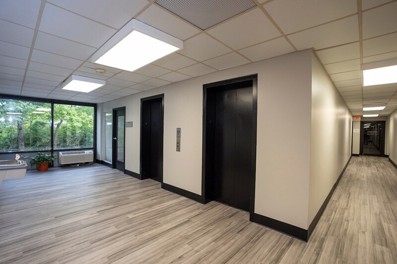 More Photos Of 333 Waller Ave, Lexington Medical For Sale