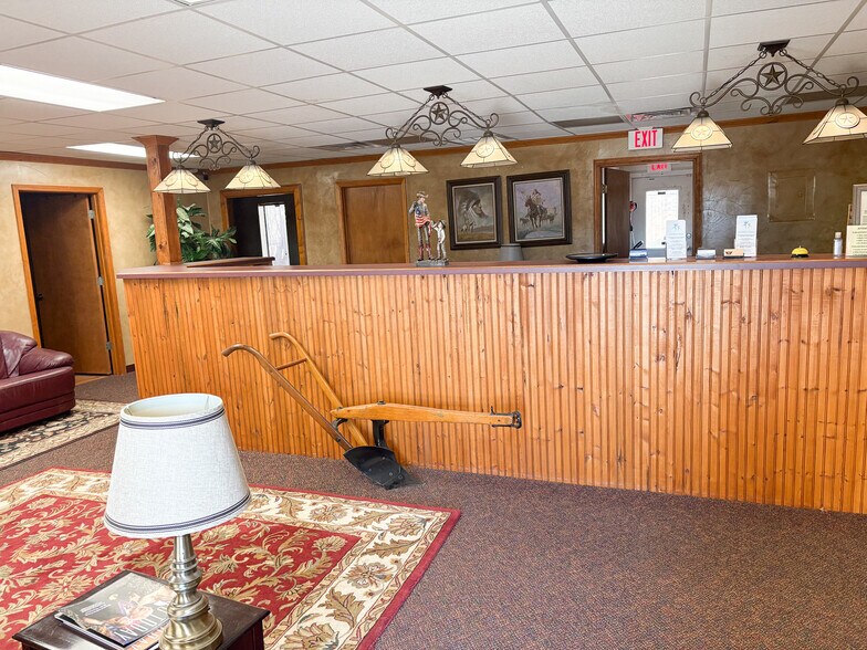 More Photos Of 5120 29th Dr, Lubbock Medical For Lease