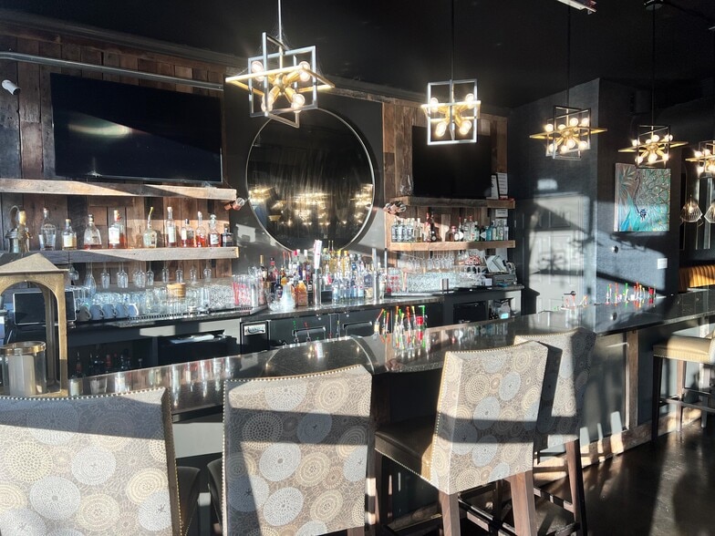 More Photos Of 1019 Jefferson St, Lynchburg Restaurant For Lease