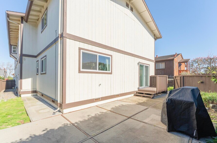 More Photos Of 457 Spencer St, Monterey Apartments For Sale