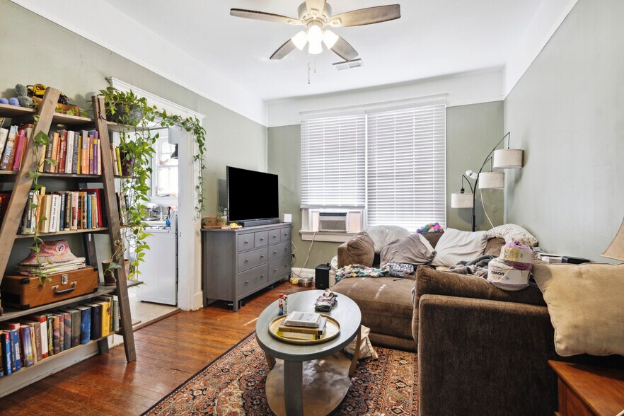 More Photos Of 2833 Napoleon Ave, New Orleans Apartments For Sale