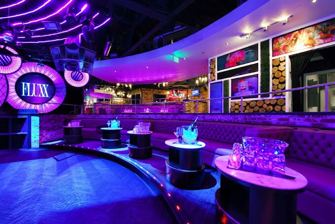 More Photos Of 500-502 4th Ave, San Diego Freestanding For Sale