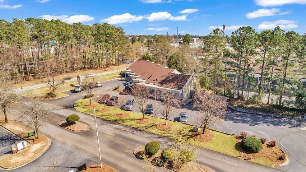 More Photos Of 202-212 Hudson Trce, Augusta Medical For Lease