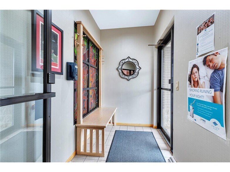 More Photos Of 26 2nd Ave NW, Saint Joseph Medical For Sale