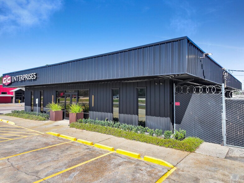 More Photos Of 3410 I-10 W, Orange Office For Sale