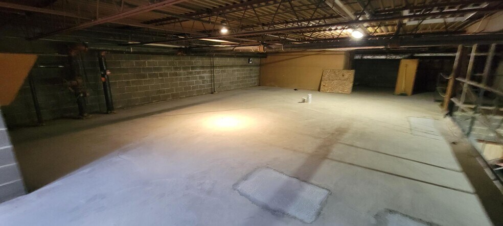 More Photos Of 5209 Holland Dr, Beltsville Warehouse For Sale