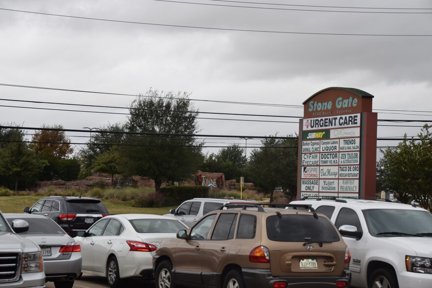 More Photos Of 9740 Barker Cypress Rd, Cypress Restaurant For Lease