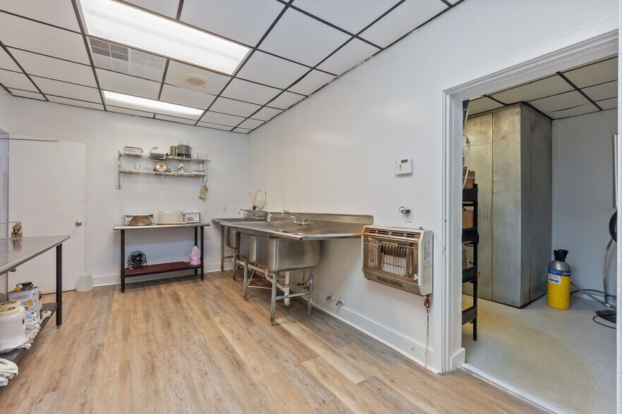 More Photos Of 49252 NC 12, Buxton Restaurant For Sale