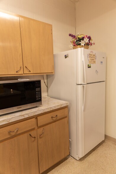 More Photos Of 381 H St, Hampton Religious Facility For Sale