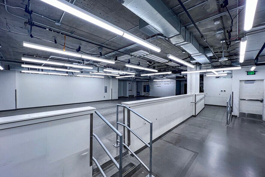 More Photos Of 1221 SW 11th Ave, Portland Apartments For Lease