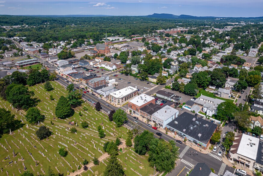 More Photos Of 100 Center St, Wallingford Storefront Retail Office For Lease