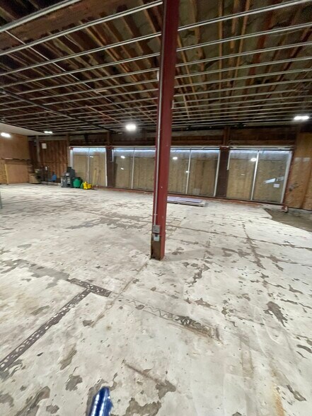 More Photos Of 2400 Broadway, Oakland General Retail For Lease