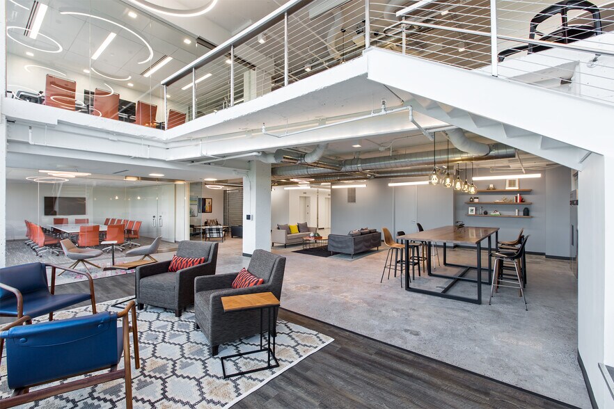 More Photos Of 8614 Westwood Center Dr, Vienna Office For Lease