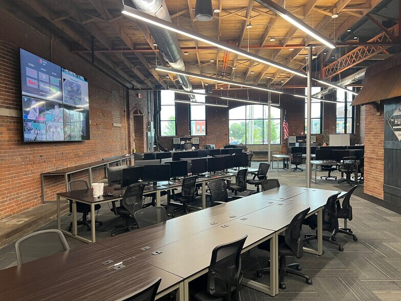 More Photos Of 930 Daly St, Indianapolis Loft Creative Space For Lease
