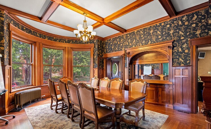 More Photos Of 401 Park Ave, Newport Office For Sale