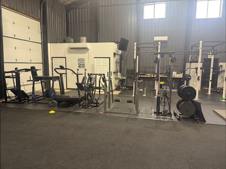 More Photos Of 500-504 2nd St, Castle Rock Warehouse For Lease