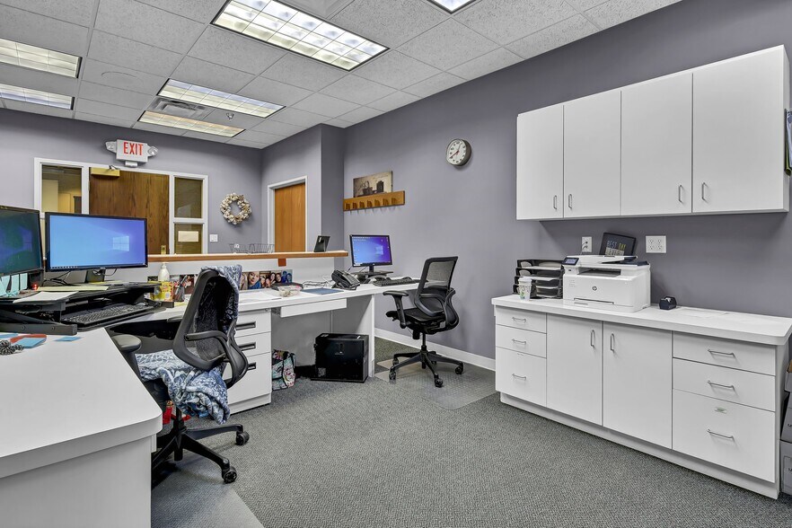 More Photos Of 1511 Northway Dr, Saint Cloud Medical For Sale