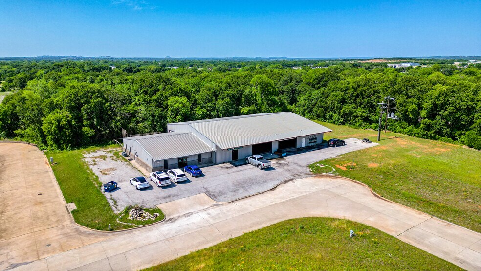 Primary Photo Of 301 Center Court Dr, Bridgeport Warehouse For Sale