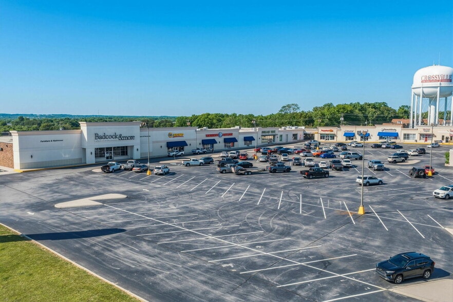 More Photos Of 100 Cumberland Plz, Crossville Unknown For Lease