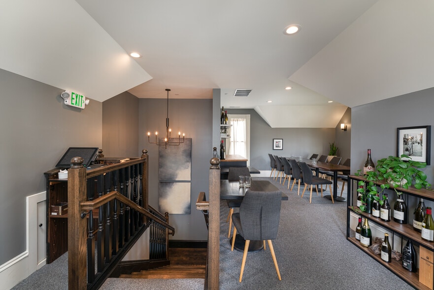 More Photos Of 115 N Washington St, Newberg Restaurant For Sale