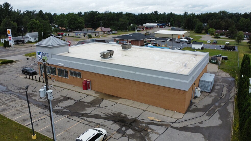 More Photos Of 2010 N Saint Helen Rd, Saint Helen Drugstore For Lease