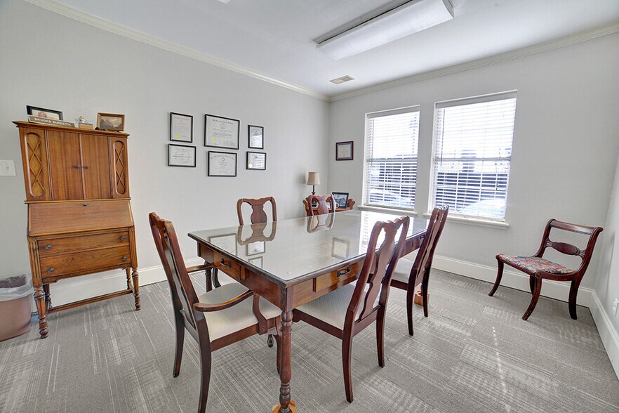 More Photos Of 113 Glenn Ave, Trussville Office Residential For Sale