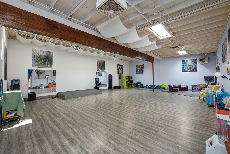 More Photos Of 2115 Mountain Rd, Sedona Warehouse For Sale