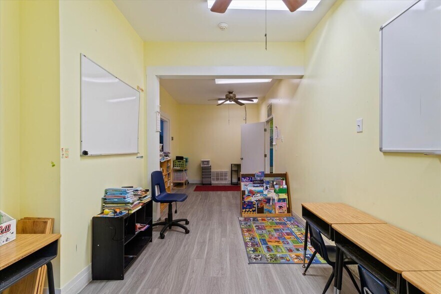More Photos Of 2365 County Line Rd, Atlanta Daycare Center For Sale
