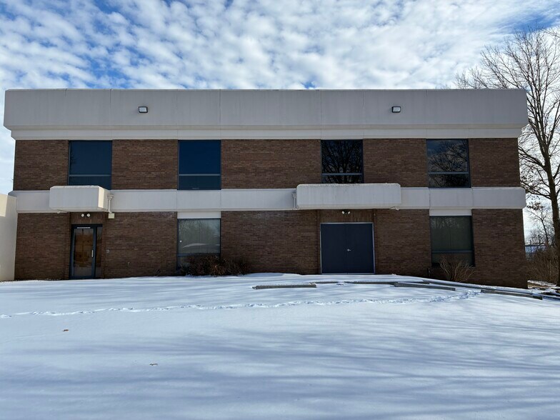 More Photos Of 14825 E 42nd St, Independence Medical For Sale