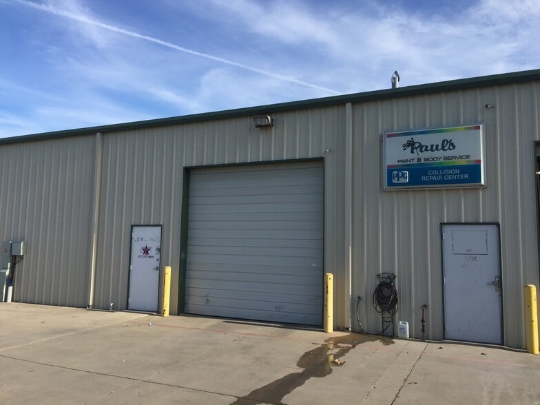 More Photos Of 5940 Kroger Dr, Fort Worth Warehouse For Lease