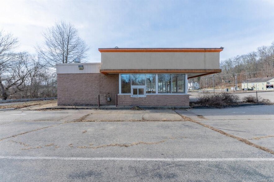 More Photos Of 641 Norwich New London Tpke, Uncasville Fast Food For Sale