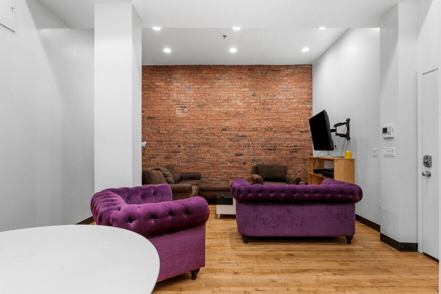 More Photos Of 123 Court St, Binghamton Apartments For Sale