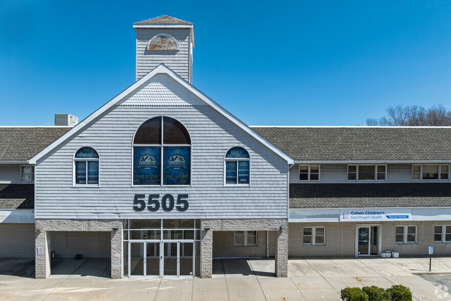 More Photos Of 5505-5507 Nesconset Hwy, Mount Sinai General Retail For Lease