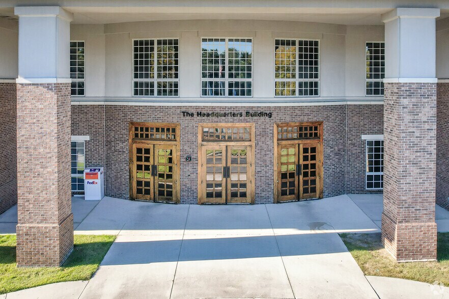 More Photos Of 146 Fairchild St, Charleston Office For Lease