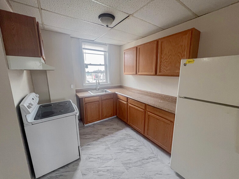 More Photos Of 5307 York Rd, Baltimore Storefront Retail Residential For Sale