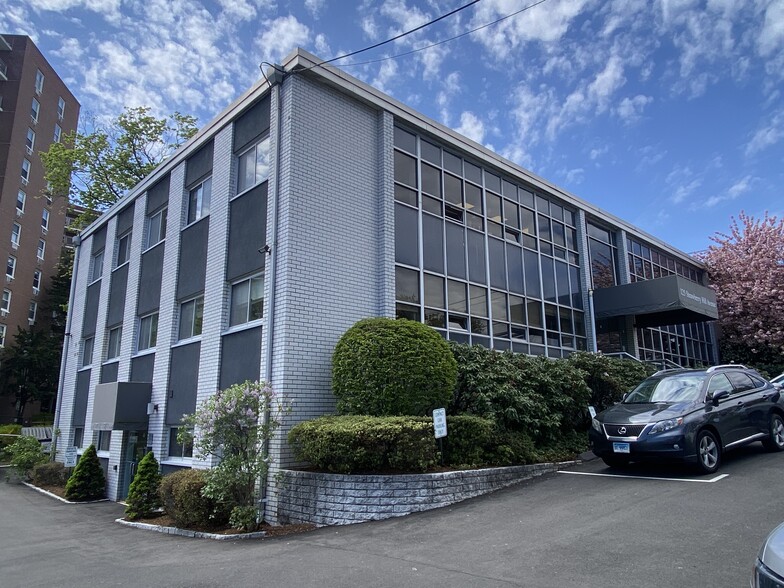 More Photos Of 125 Strawberry Hill Ave, Stamford Medical For Sale