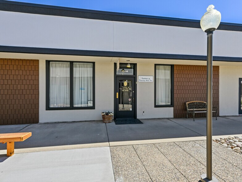 More Photos Of 2148 Broadway, Grand Junction Unknown For Lease