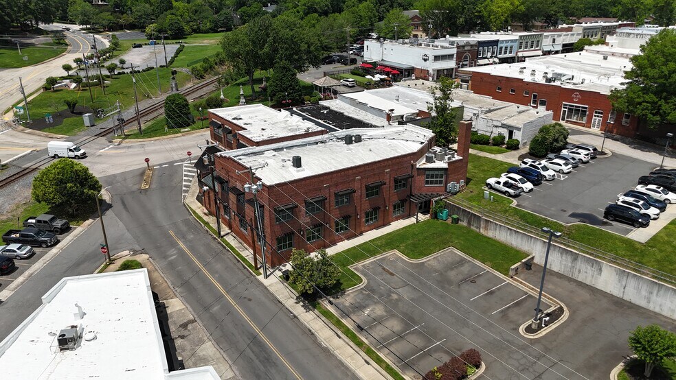 More Photos Of 100 Main St, Fort Mill Loft Creative Space For Lease