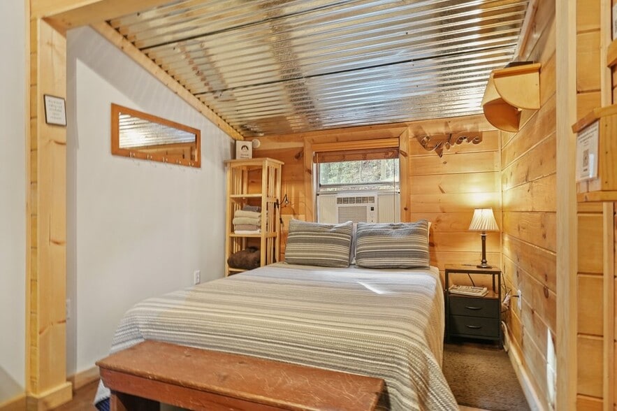 More Photos Of 400 Mulberry Gap Rd, Ellijay Hospitality For Sale