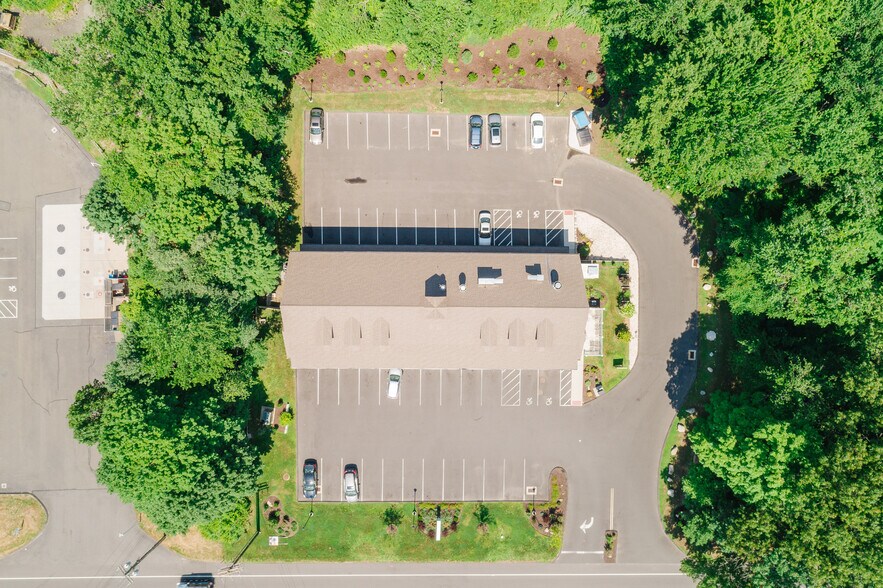 More Photos Of 123 Monroe Tpke, Trumbull Office For Lease