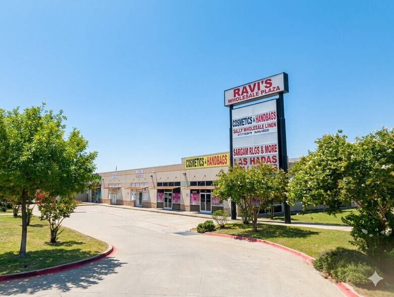 Primary Photo Of 11029 Harry Hines Blvd, Dallas Flex For Lease