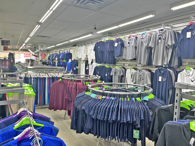 More Photos Of 4003 Bergenline Ave, Union City Storefront Retail Office For Sale