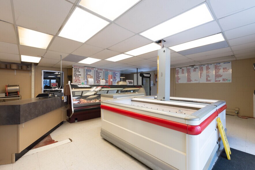 More Photos Of 4703 42 St, Stettler Specialty For Sale