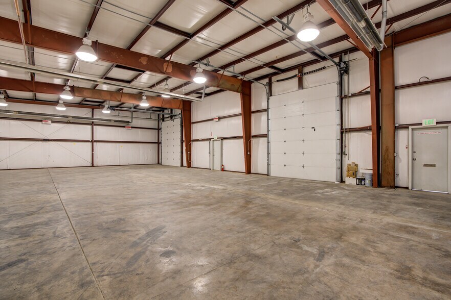 More Photos Of 5739 Observation Ct, Colorado Springs Warehouse For Lease