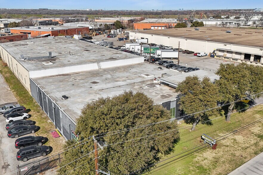 More Photos Of 1365 Regal Row, Dallas Distribution For Sale