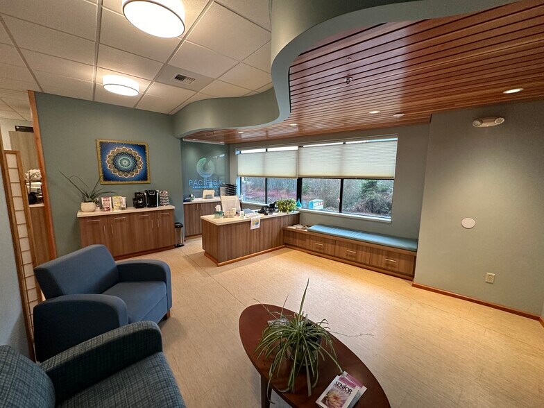 More Photos Of 19980 10th Ave NE, Poulsbo Storefront Retail Office For Sale
