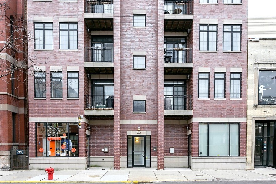 More Photos Of 2936 N Lincoln Ave, Chicago Apartments For Lease