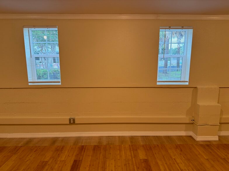 More Photos Of 1942 2nd Ave S, Saint Petersburg Warehouse For Lease