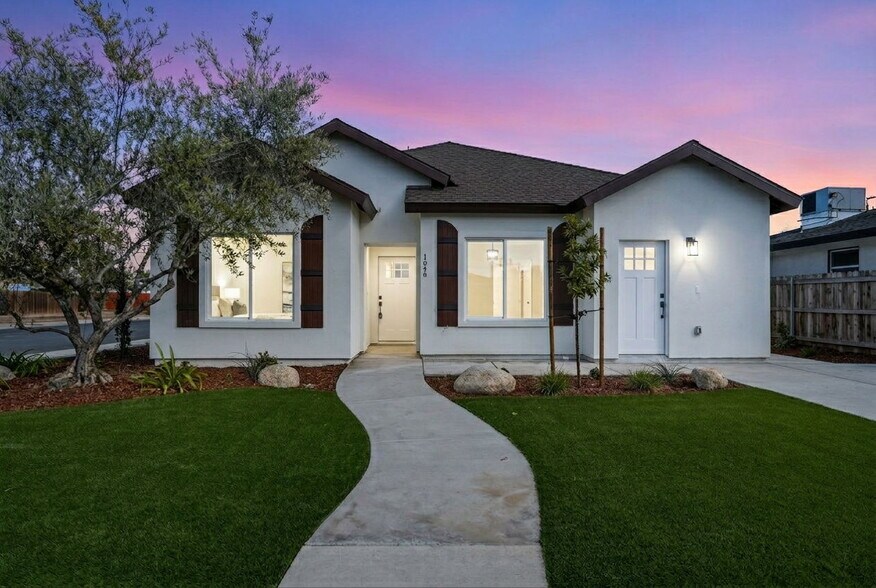 Primary Photo Of 1646 Clinton St, Delano Multifamily For Sale
