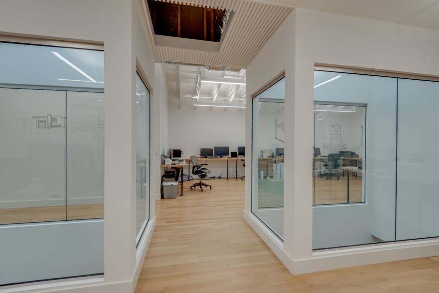 More Photos Of 407 Humphreys St, Nashville Office For Lease
